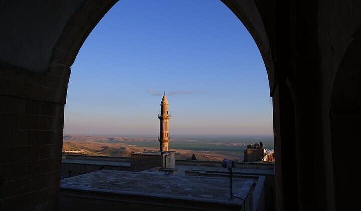 Deyrulzafaran Monastery, Dara Ancient Ruins and Old Town Tour in Mardin