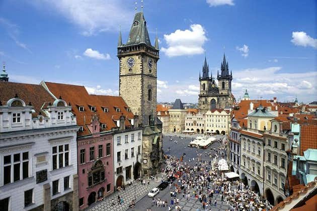 Koko päivän Praha-kierros Prahan linnan, lounaan ja Vltava-risteilyn kanssa