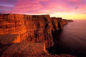 Cliffs of Moher, Aran Island & Burren turné från Galway. Guidad.
