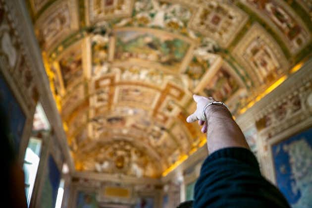 Wheelchair Accessible Vatican Guided Tour Skip-the-Line Tickets Sistine Chapel
