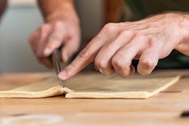 Aprenda a assar croissant francês com um chef de pastelaria