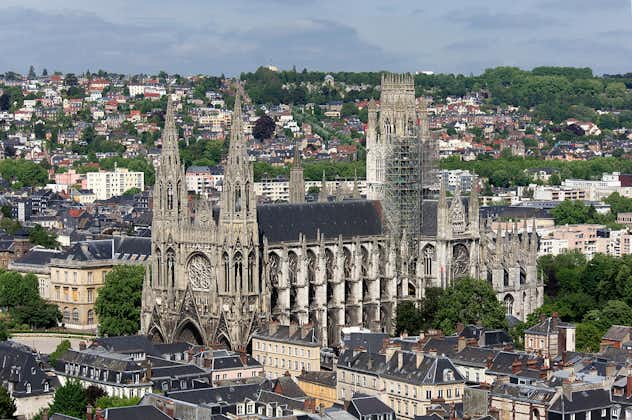 Photo of Saint-Ouen Abbey in Rouen in France by Cyril Aucher