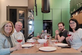 Almoço/jantar húngaro com moradores locais em sua casa c/ transfer de carro
