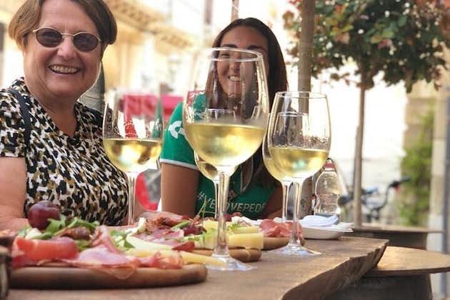 Guided Group Tour in Lecce and Wine Discovery with an Oenologist (3h)
