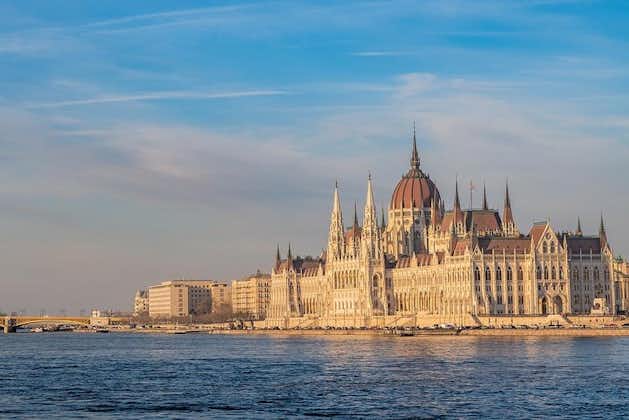 Private Transfer from Vienna to Budapest with 2 hours for sightseeing