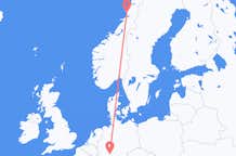 Fly fra Brønnøysund til Frankfurt