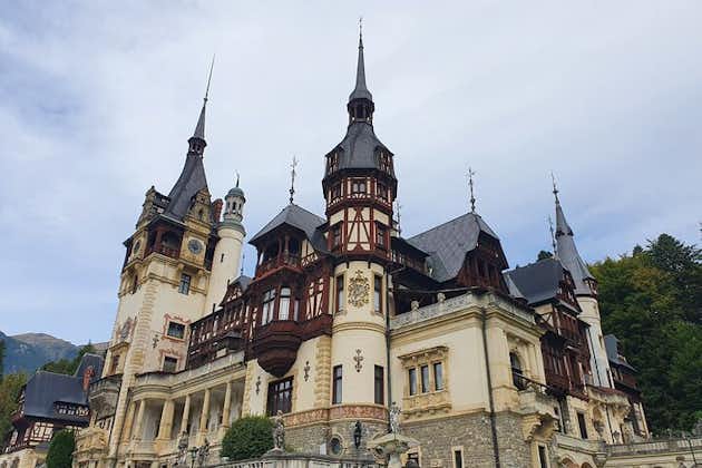 Excursión ejecutiva de un día a Drácula: vea el castillo de Bran y Peles, Brasov desde Bucarest
