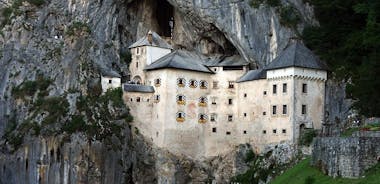 Slovenia på en dag: liten gruppe tur til innsjøen Bled, Postojna grotten og Predjama slott fra Ljubljana