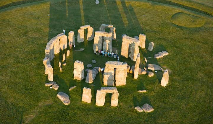 Gita di un giorno da Londra con accesso al cerchio di pietre di Stonehenge, incluso Windsor