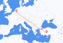 Voli da Conia, Turchia a Maastricht, Paesi Bassi