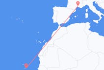 Flyrejser fra Praia, Kap Verde til Nimes, Frankrig
