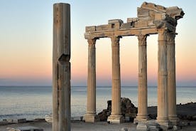 Perge Aspendos Lado dos locais históricos de Antalya