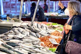 Tour del Mercato di Rialto di Venezia con cibo e vino all'ora di pranzo