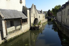 Tour privato a piedi di Bayeux con una guida professionale