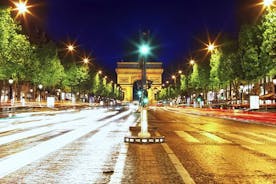 París de noche: Tour de la ciudad iluminada y espectáculo en el Moulin Rouge