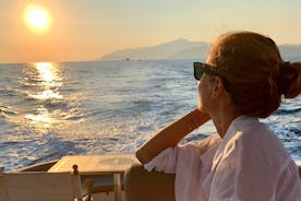 エルバ島 - 日没時に食前酒を飲みながらボートで泳ぐ - プライベート