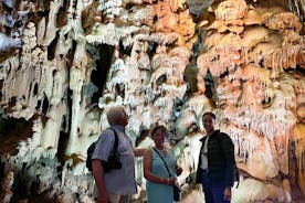 ベオグラードから：Resava Cave、Manasija Monastery、Lisine Waterfall
