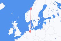 Vluchten van Trondheim, Noorwegen naar Hannover, Duitsland