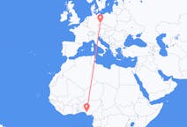 Flyrejser fra Benin by, Nigeria til Dresden, Tyskland