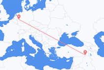 Flyg från Şırnak, Turkiet till Duesseldorf, Turkiet