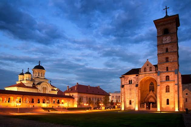 Excursão ao Castelo Corvin em Hunedoara e Alba Iulia