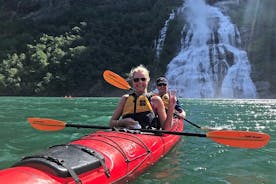 Guided kayak tour "The Seven Sister Tour" on the Geiranger Fjord - 4 h