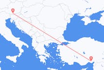 トルコのアダナから、オーストリアのクラーゲンフルトまでのフライト