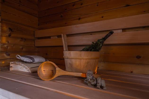 Visite privée : soirée lapone (sauna, jacuzzi et dîner)