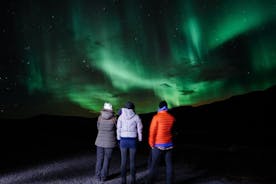 SuperSaver: Grupo Pequeno South Coast, Waterfalls & Glacier Hike e Northern Lights Adventure de Reykjavik