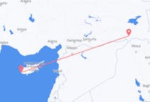Fly fra Pafos til Şırnak (Şırnak Provins)