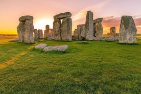 Einkaferð fyrir skemmtisiglingu Flytja London til Southampton hafnar um Stonehenge