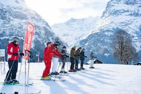 Cours de ski ou de snowboard pour débutants à Grindelwald depuis Interlaken