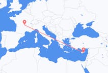 Flyreiser fra Larnaka, Kypros til Clermont-Ferrand, Frankrike