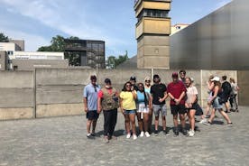 Small-Group Historical Bike Tour in Berlin