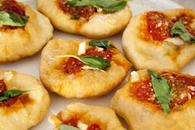 Clase privada de pizza y tiramisú en la casa de una Cesarina con degustación en Matera
