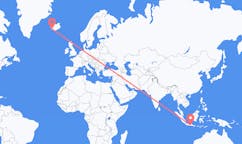 航班从印度尼西亚梭罗市市到雷克雅维克市，冰岛塞尔