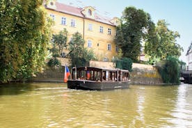 1,5-timers Prag River Boat Cruise og guidet tur