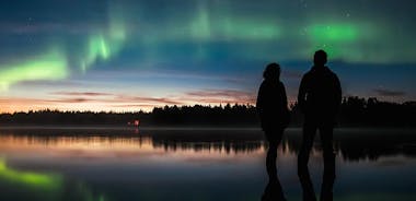Autumn Aurora Borealis Picnic in Rovaniemi 