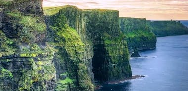 Aran Islands, Cliffs of Moher & Cliff Cruise -kierros Galwaysta. Ohjattu. Koko päivä