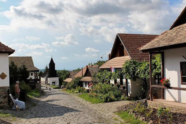 Holloko sitio de la UNESCO y el castillo de Eger y visita de la ciudad