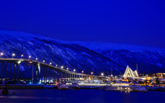 Blue hour in Tromso: Tromso is a municipality in Troms og Finnmark county, Norway. The administrative centre is the city of Tromsø. Tromsø lies in Northern Norway.