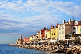 Piran og panoramisk slovenske kyst fra Trieste