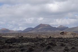 Trekking in vulkaanpark(Timanfaya uitbarstingen)