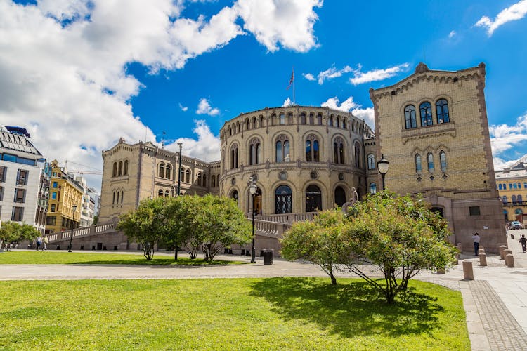 Photo of Oslo parliament in Norway