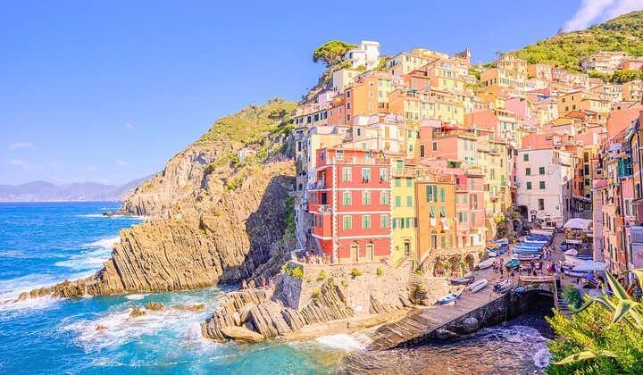 Scent of the Sea: Cinque Terre Park Full Day Trip from Florence
