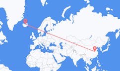 航班从中国阜阳市市到阿克雷里市，冰岛塞尔