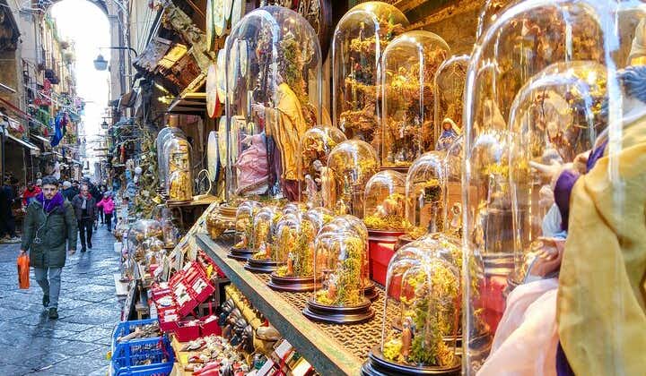Naples in Christmas Time Tour with San Gregorio Armeno Market & City Highlights