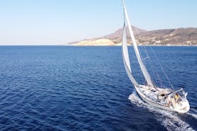 Excursion privée en voilier de 2 jours autour de Milos, Kimolos et Polyaigos