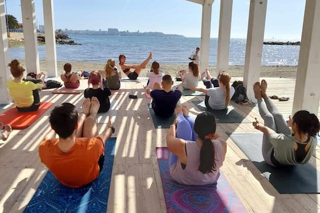 Yoga am Strand, lokale Kultur und Brunch in Alicante