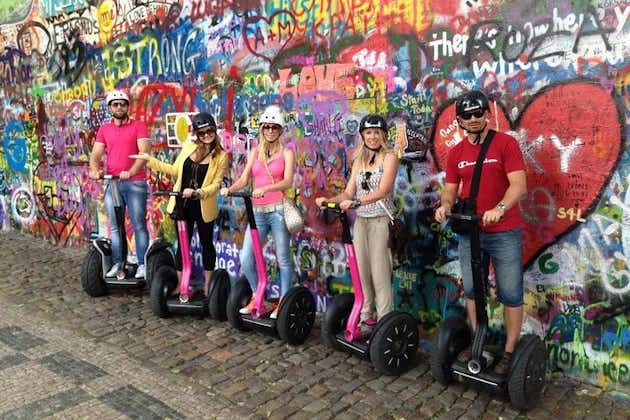 Tour all inclusive di Praga in segway ed escooter con pranzo